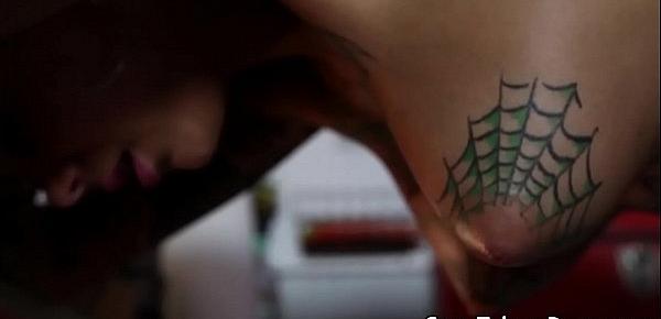  Tattooed Bonnie Rotten squirting during bj